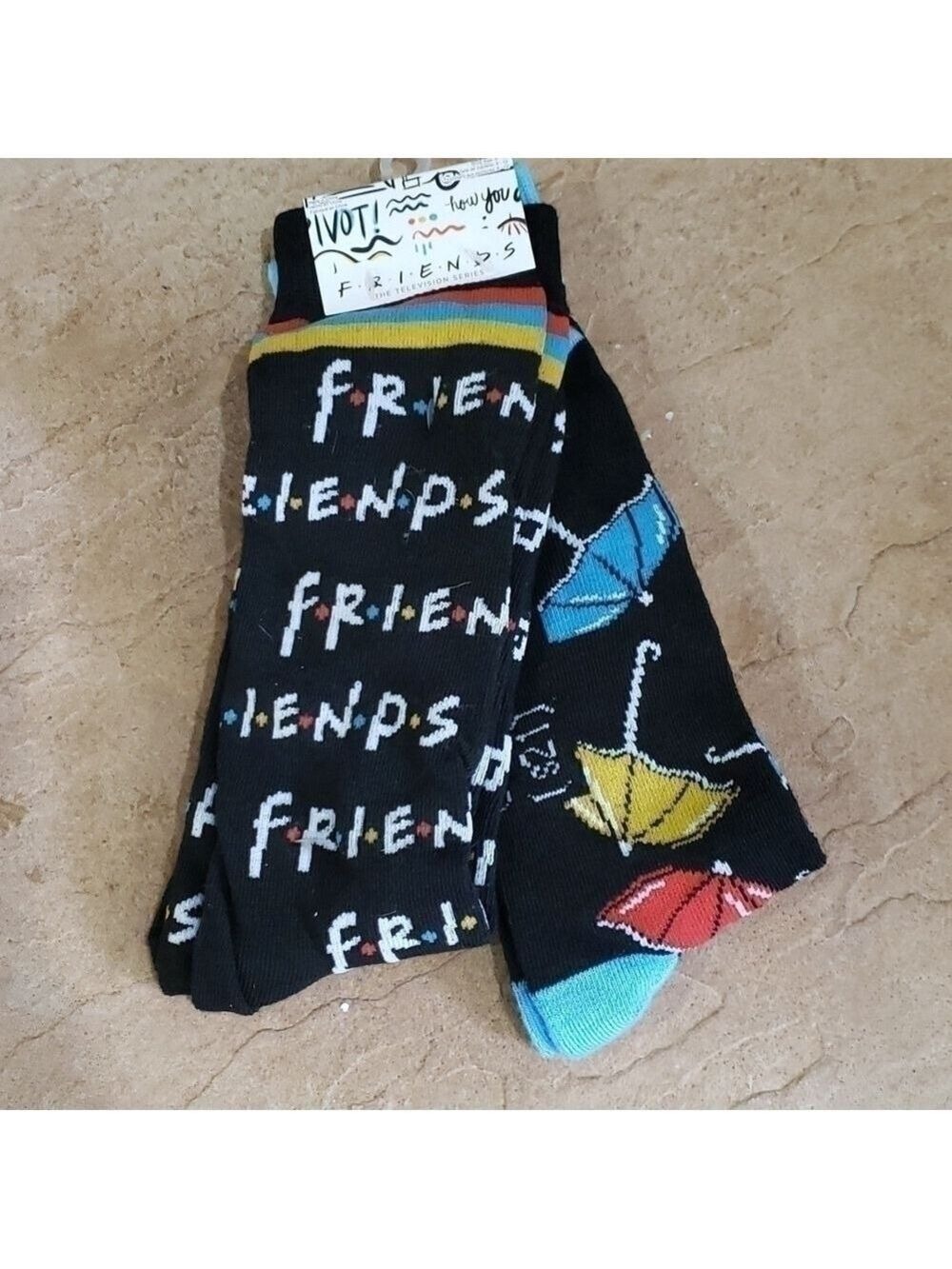 𝅺Friends TV Comedy Series Novelty Crew Socks 2 Pair F.R.I.E.N.D.S Umbrella